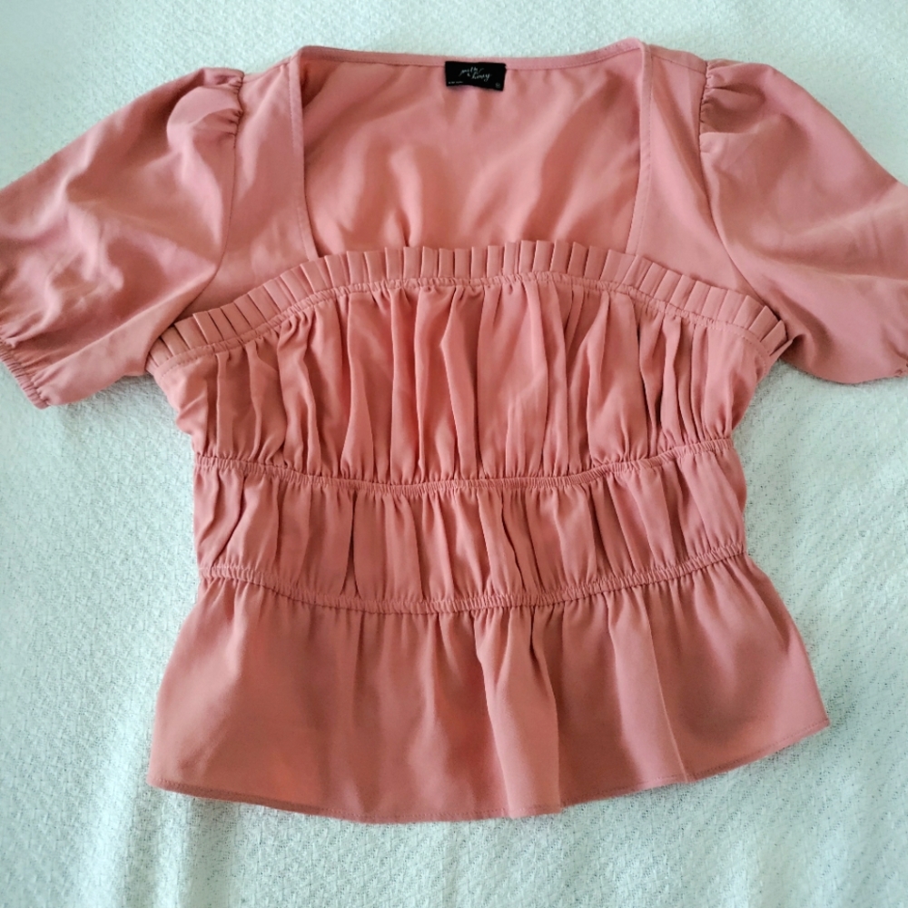 Pink Top **NWOT**
